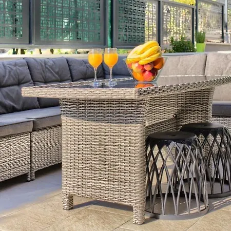 Beach With Large Terrace 50m From The Beach Daire Pjescana Uvala